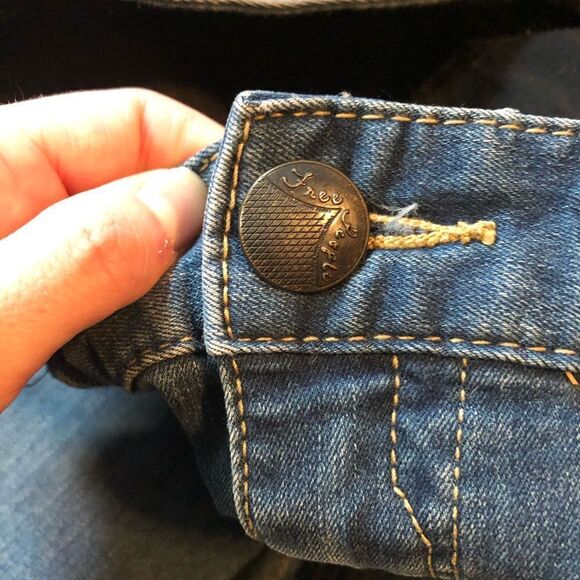 Free people skinny jeans. Size 27 - Picture 6 of 10
